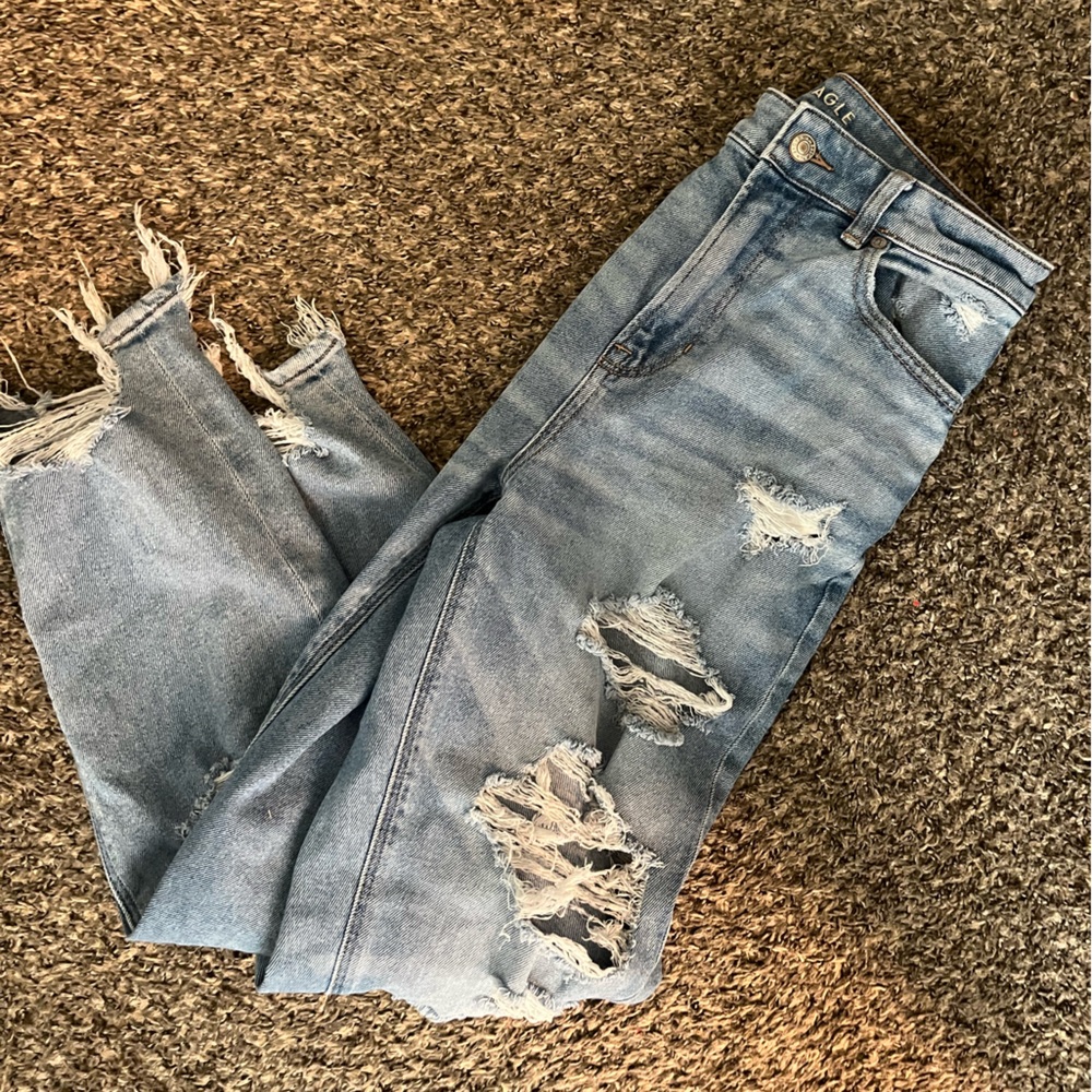 American Eagle MOM Straight Leg Jeans Distressed Destroyed Women's 8